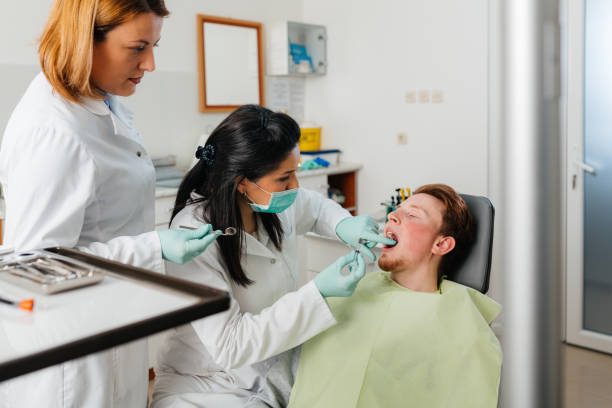 Best Emergency Tooth Extraction  in Seville, OH